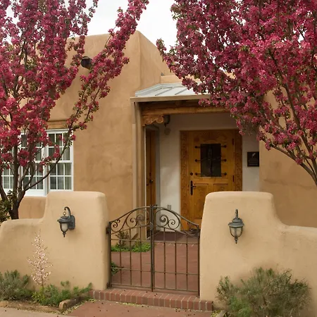 El Farolito Bed & Breakfast 3*